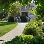 Polyxeni 5br Private Pool Up To 12 Guests فيلة