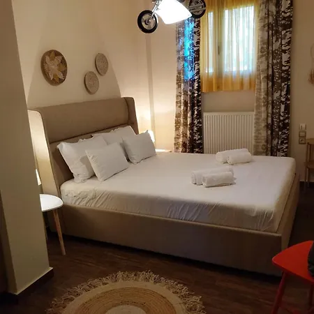 Polyxeni 5 Bedrooms And Private Pool 别墅 Politiká