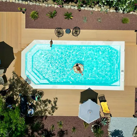 别墅 Polyxeni 5 Bedrooms And Private Pool