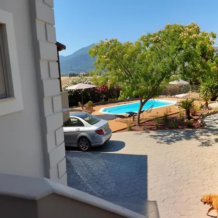 Villa Polyxeni 5br Private Pool Up To 12 Guests