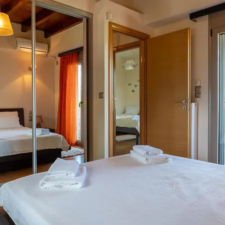 Vila Polyxeni 5br Private Pool Up To 12 Guests