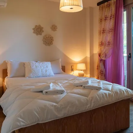 Villa Polyxeni 5br Private Pool Up To 12 Guests