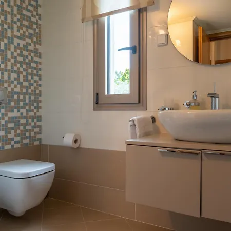Polyxeni 5br Private Pool Up To 12 Guests Vila *