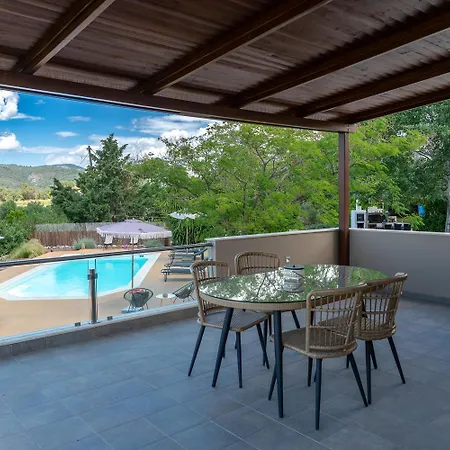 Vila Polyxeni 5br Private Pool Up To 12 Guests