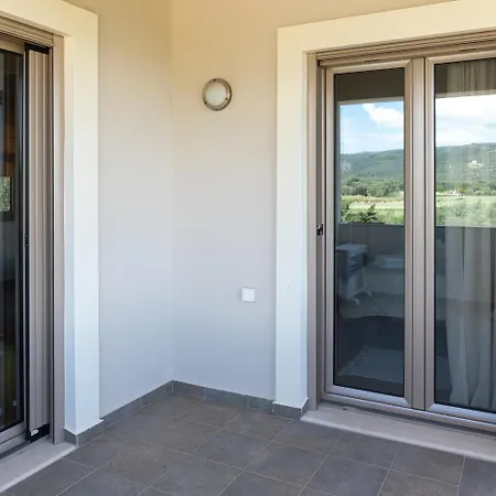 Polyxeni 5br Private Pool Up To 12 Guests