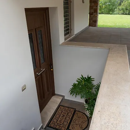Polyxeni 5br Private Pool Up To 12 Guests Politiká